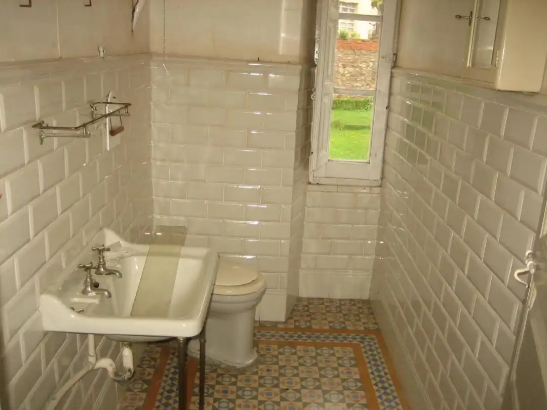 Bany de Casa o xalet en venda en Pradoluengo