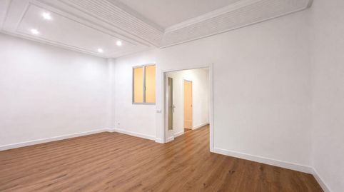 Photo 3 of Flat for rent in Dr Sumsi, Russafa, Valencia Capital