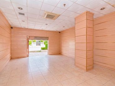 Local comercial en venda a Beiro