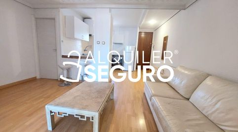 Foto 3 de Piso de alquiler en De Aranjuez, Bellas Vistas, Madrid Capital