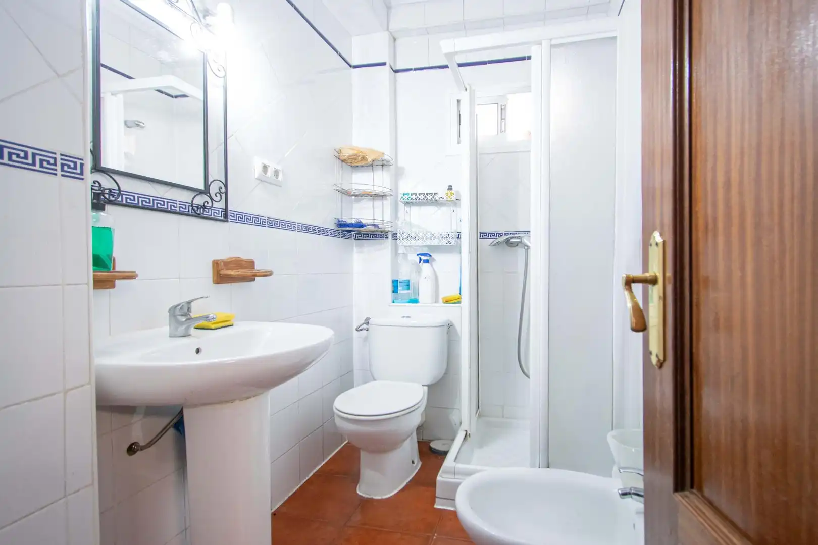 Bathroom of Flat for sale in Sevilla