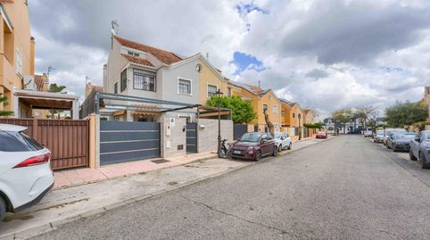 Foto 2 de Casa adosada en venta en Calle Tomillo, Espartinas Pueblo, Espartinas