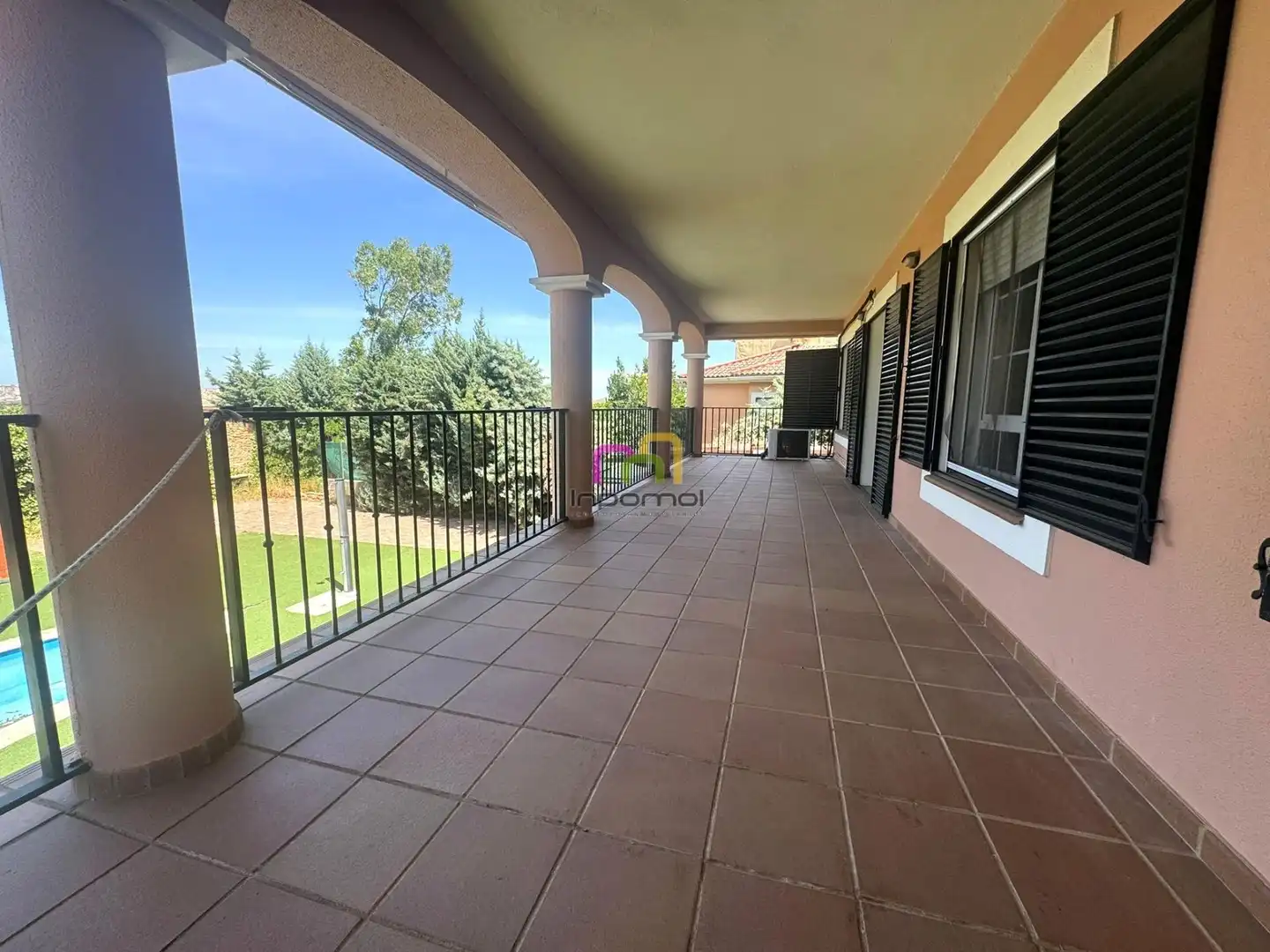 Terrassa de Casa o xalet en venda en Badajoz amb Aire condicionat, Calefacció i Jardí privat