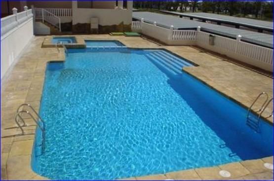 Schwimmbecken von Wohnung zum Verkauf in La Manga del Mar Menor