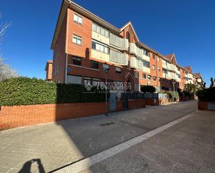 Exterior view of Flat for sale in Alcalá de Henares  with Community pool