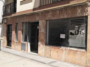 Local comercial en venta en Torredonjimeno