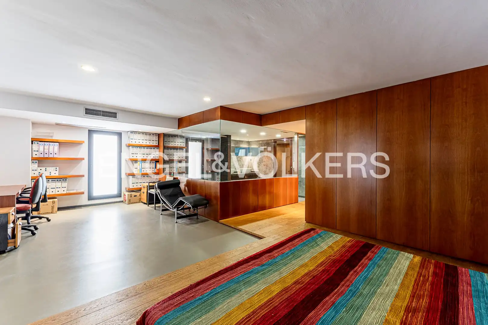 Wohnung zum Verkauf in Barcelona mit Klimaanlage, Heizung und Parkett