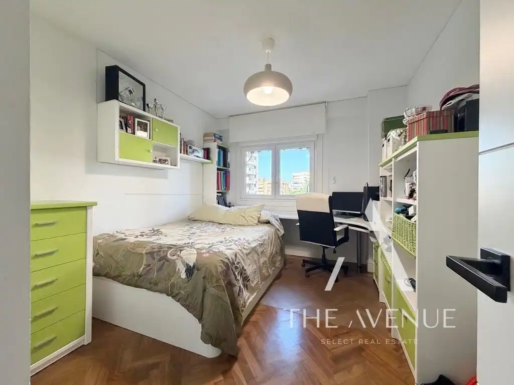 Bedroom of Flat for sale in Madrid  with Air Conditioner, Heating and Parquet flooring