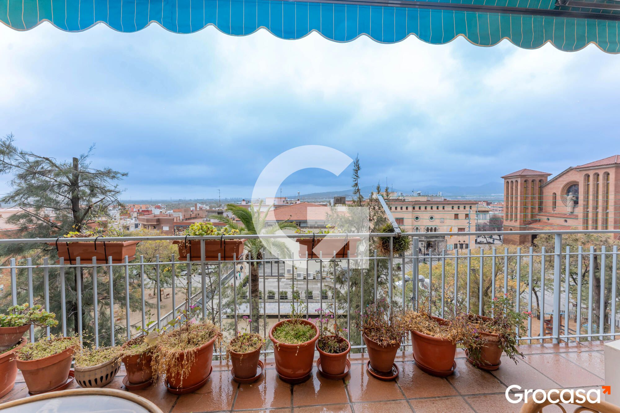 Balcony of Flat for sale in Cornellà de Llobregat  with Air Conditioner, Heating and Terrace