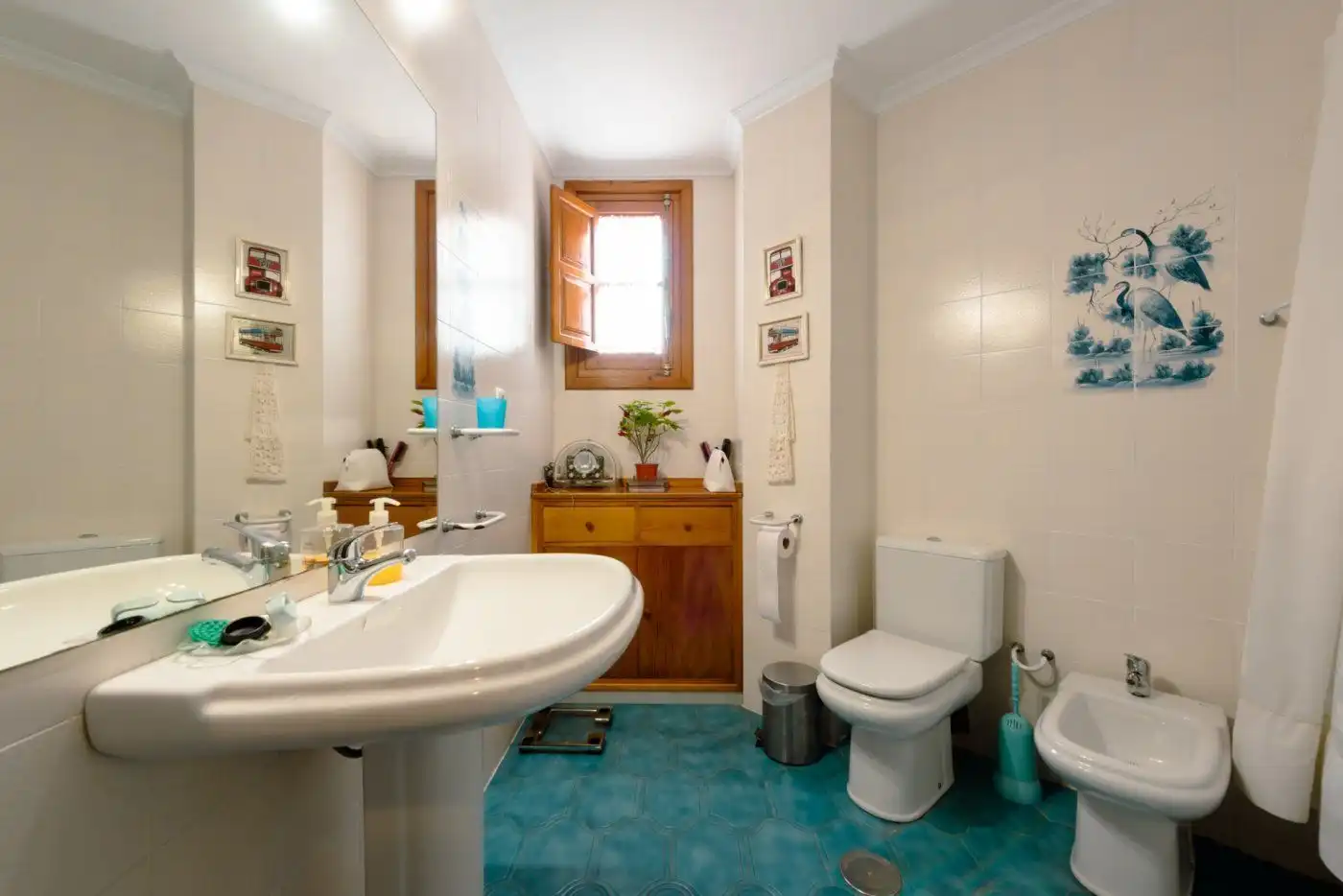 Baño de Casa o chalet en venta en Tomares con Calefacción, Jardín privado y Terraza