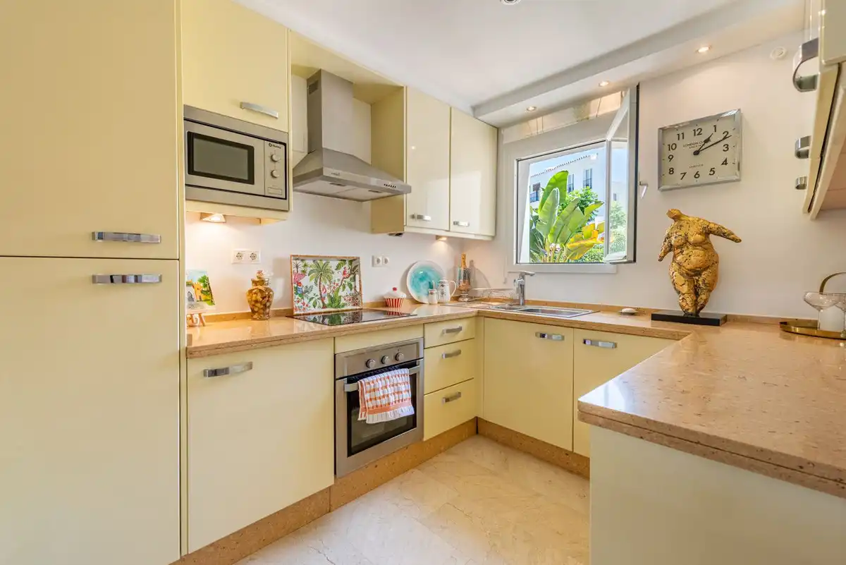 Apartment with pool for sale in La Quinta, imagen 9