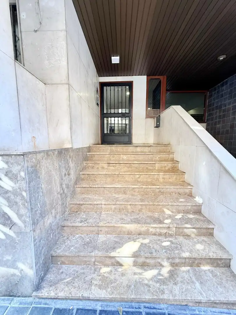 Piso de alquiler en PERIODISTA BADIA, Exposició