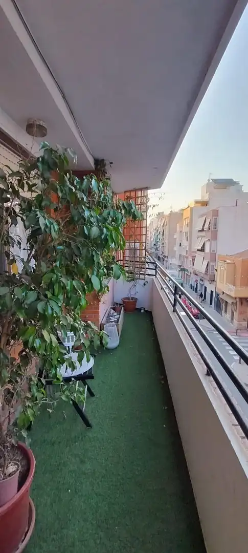 Terraza de Piso en venta en Alicante / Alacant con Terraza y Balcón