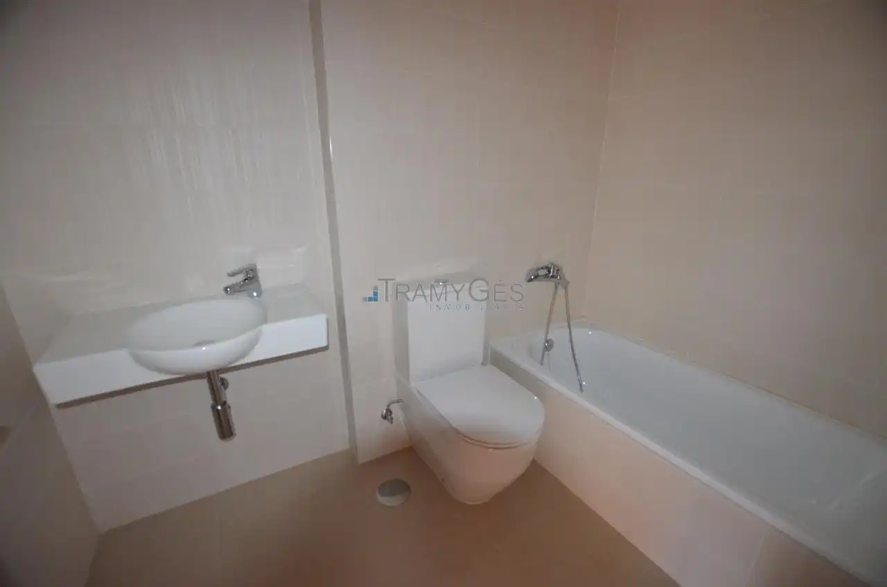 Bathroom of Attic for sale in Soutomaior  with Heating and Terrace