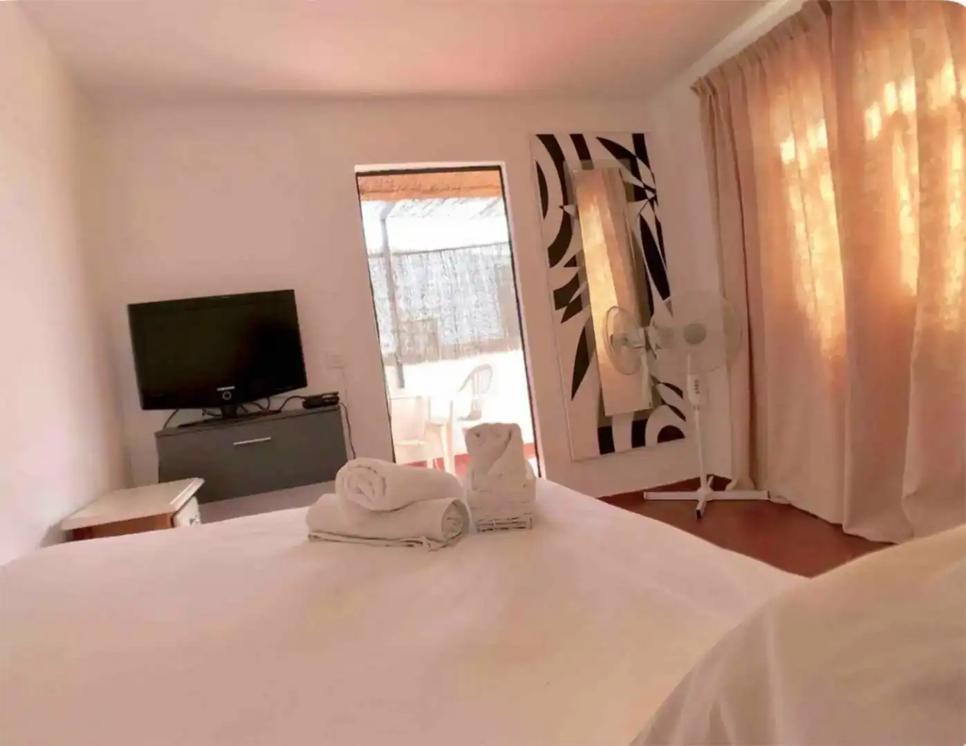 Dormitori de Àtic per a compartir en Marbella amb Aire condicionat, Moblat i Forn