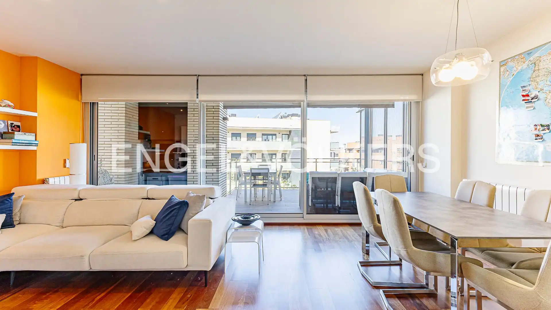 Vista exterior de Pis de lloguer en Sant Cugat del Vallès amb Aire condicionat, Calefacció i Parquet