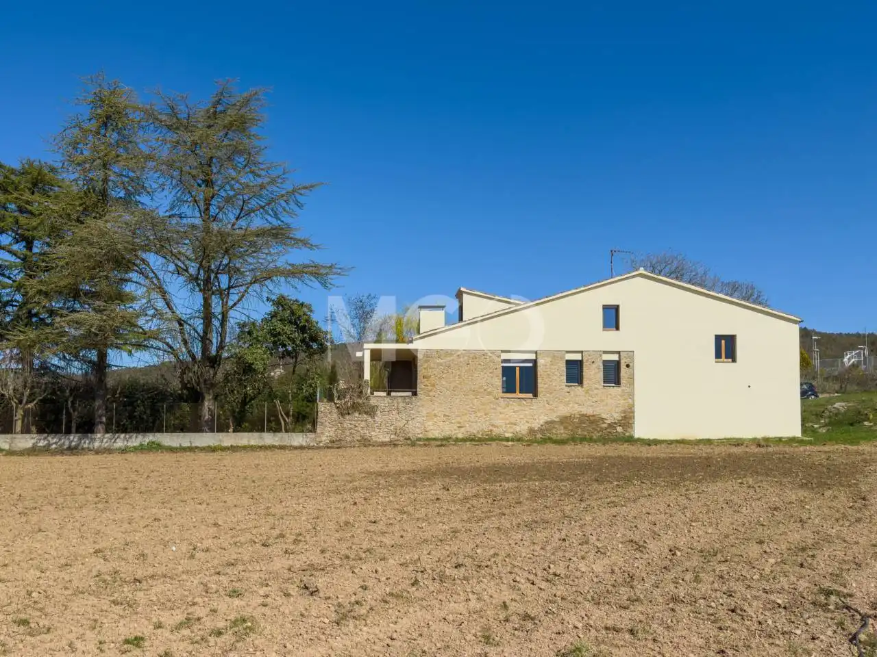 Vista exterior de Casa o xalet en venda en Sant Boi de Lluçanès amb Jardí privat