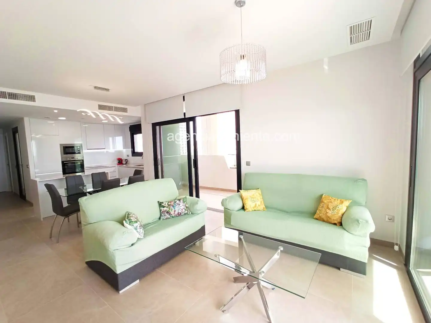 Living room of Flat for rent in Benidorm  with Air Conditioner, Terrace and Furnished