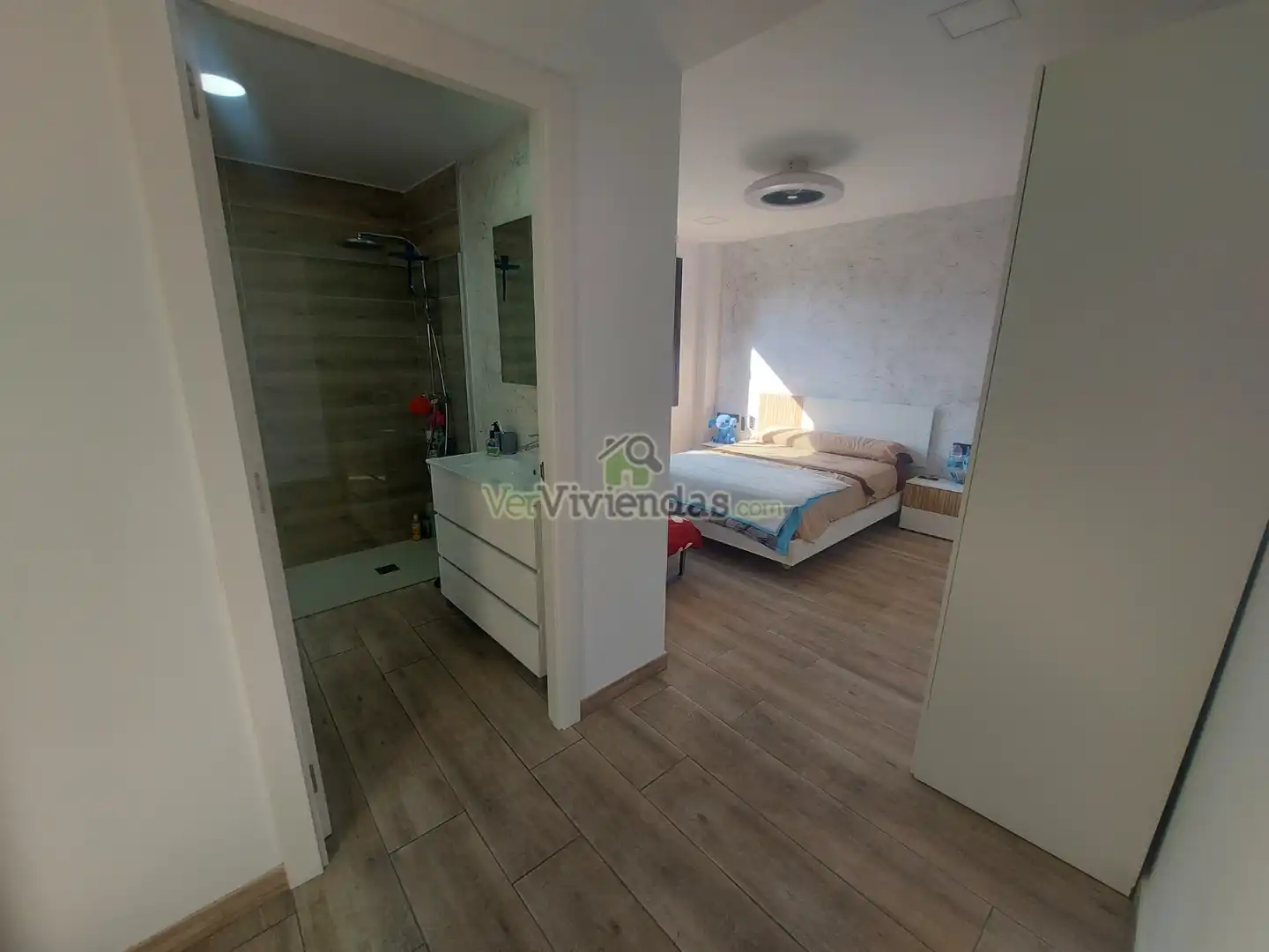 Schlafzimmer von Haus oder Chalet zum Verkauf in Pallejà mit Klimaanlage, Heizung und Privatgarten