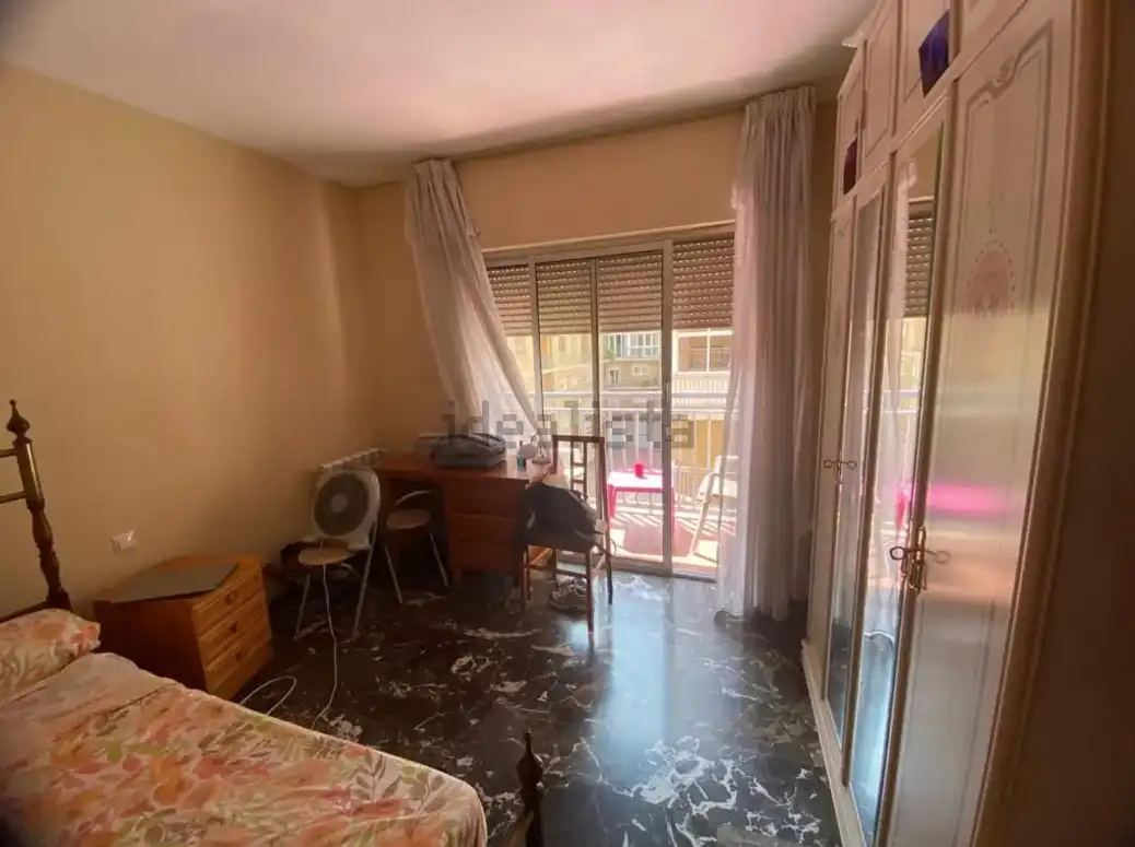 Schlafzimmer von Wohnung zur Miete in Granada mit Heizung, Möbliert und Ofen