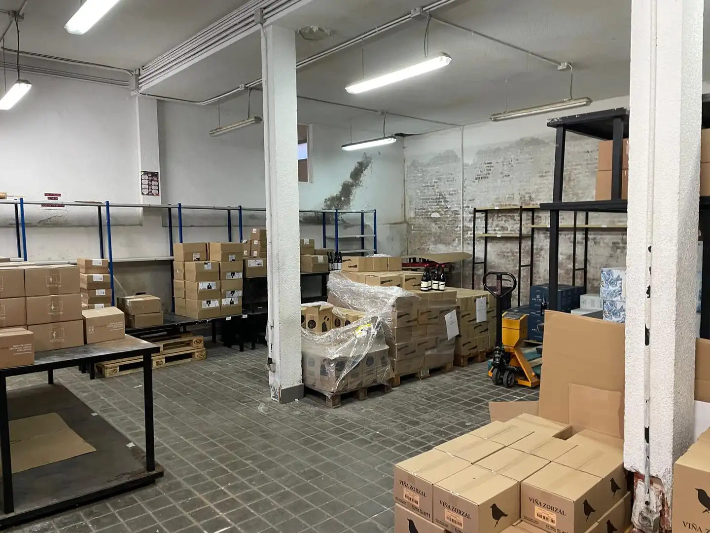 Commercial properties for sale in Madrid  with Furnished