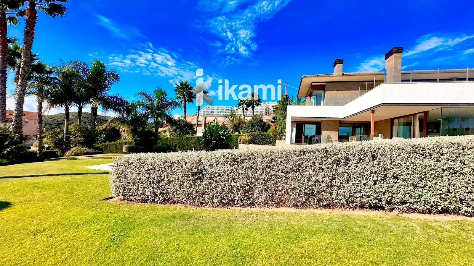 Jardín de Casa o chalet en venta en La Alcaidesa con Aire acondicionado, Calefacción y Terraza