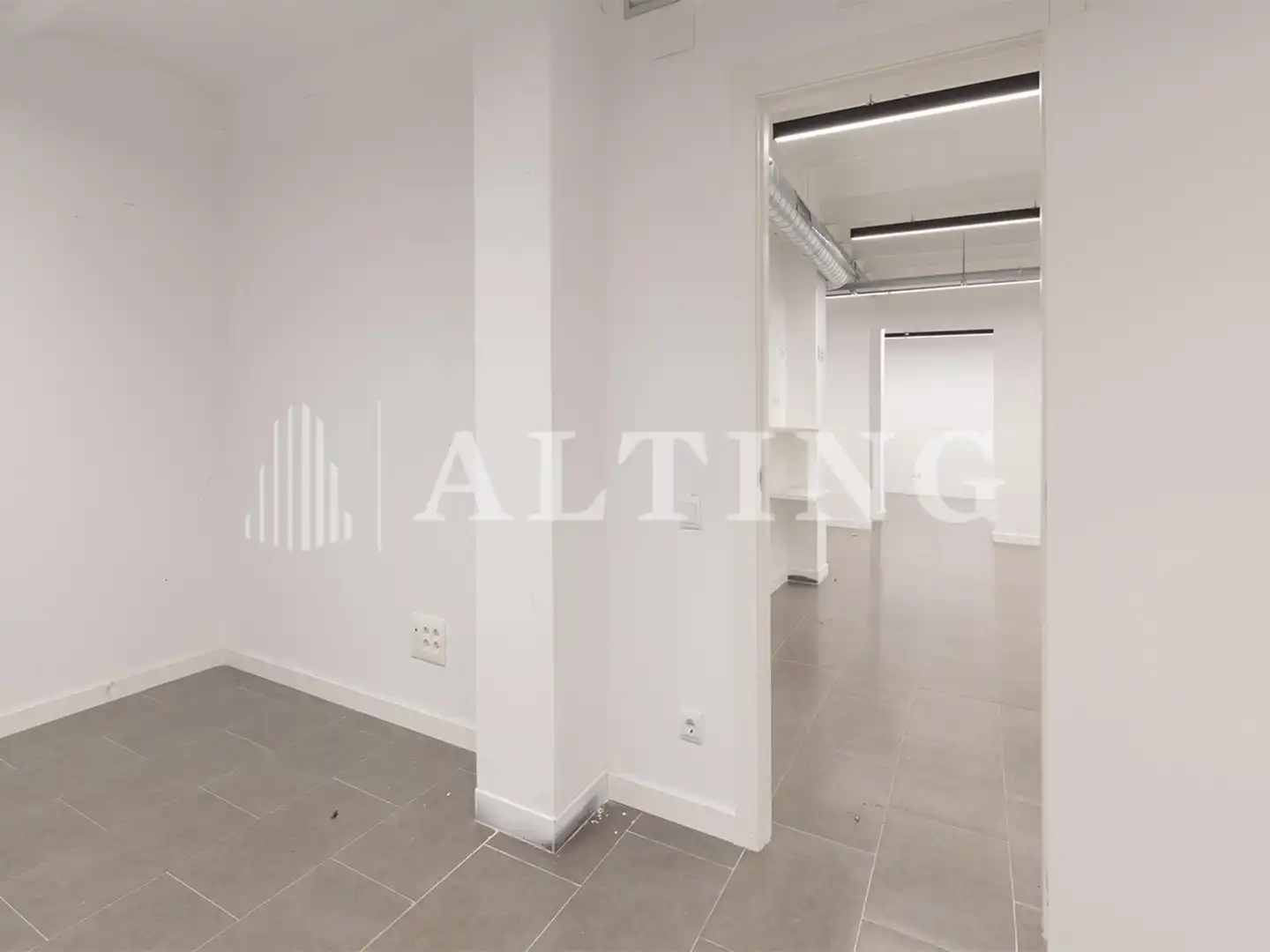 Local comercial de lloguer a Carrer Calabria, imagen 23