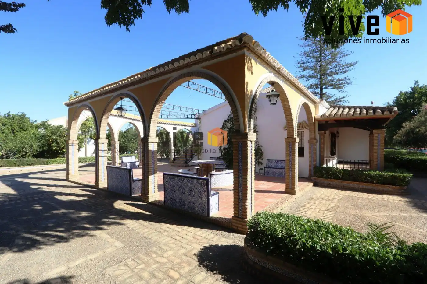 Houses for sale in Espartinas  with Air Conditioner, Heating and Terrace