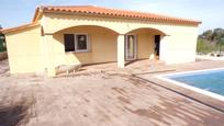 Vista exterior de Casa o xalet en venda en Llagostera amb Calefacció, Jardí privat i Piscina