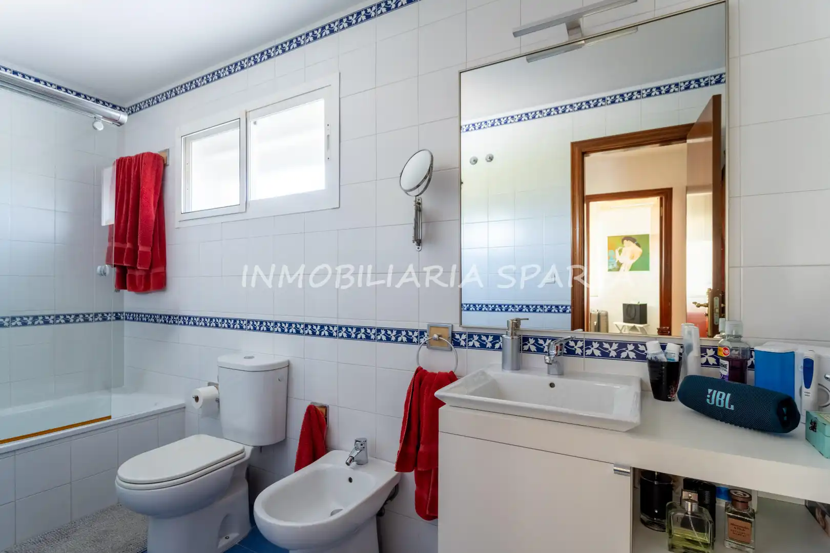 Bathroom of Detached homes for sale in Bollullos de la Mitación  with Air Conditioner, Terrace and Oven