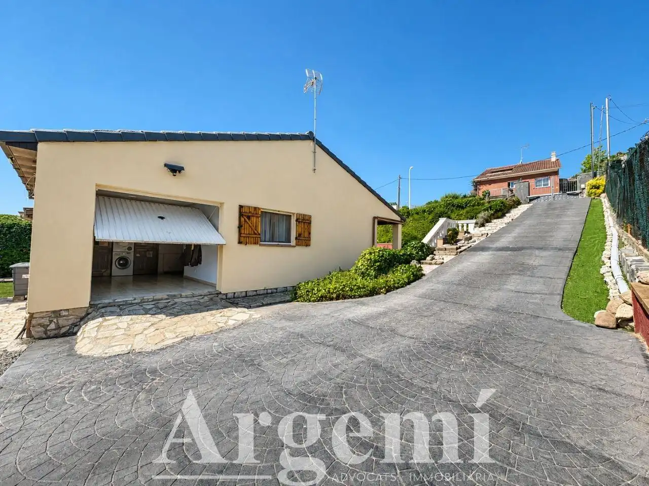 Vista exterior de Casa o xalet en venda en Caldes de Montbui amb Aire condicionat, Calefacció i Terrassa