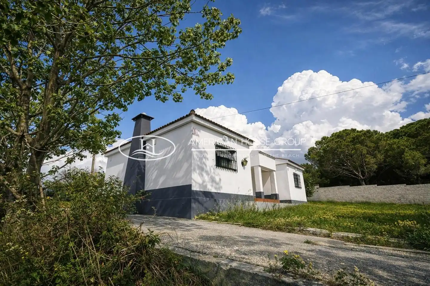 Exterior view of Houses for sale in Chiclana de la Frontera  with Private garden and Swimming Pool