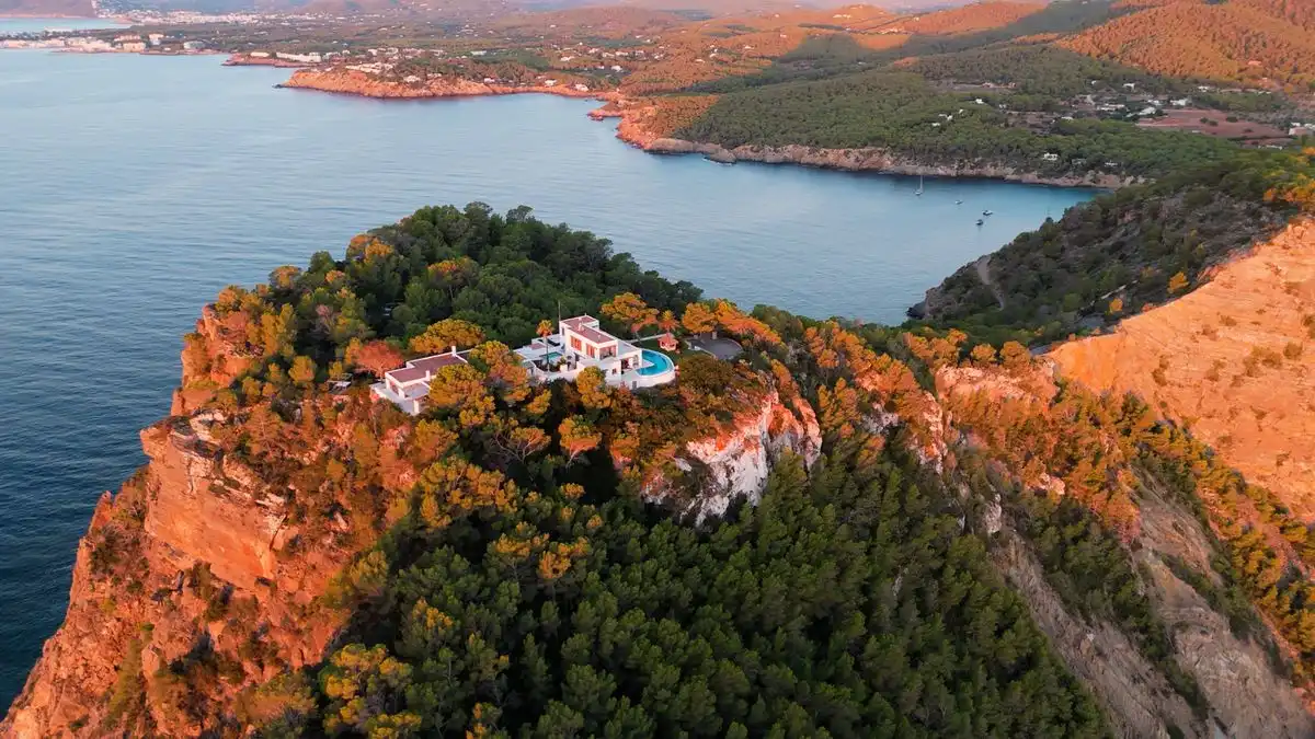 Casa o xalet en venda en Santa Eulària des Riu amb Aire condicionat, Calefacció i Jardí privat