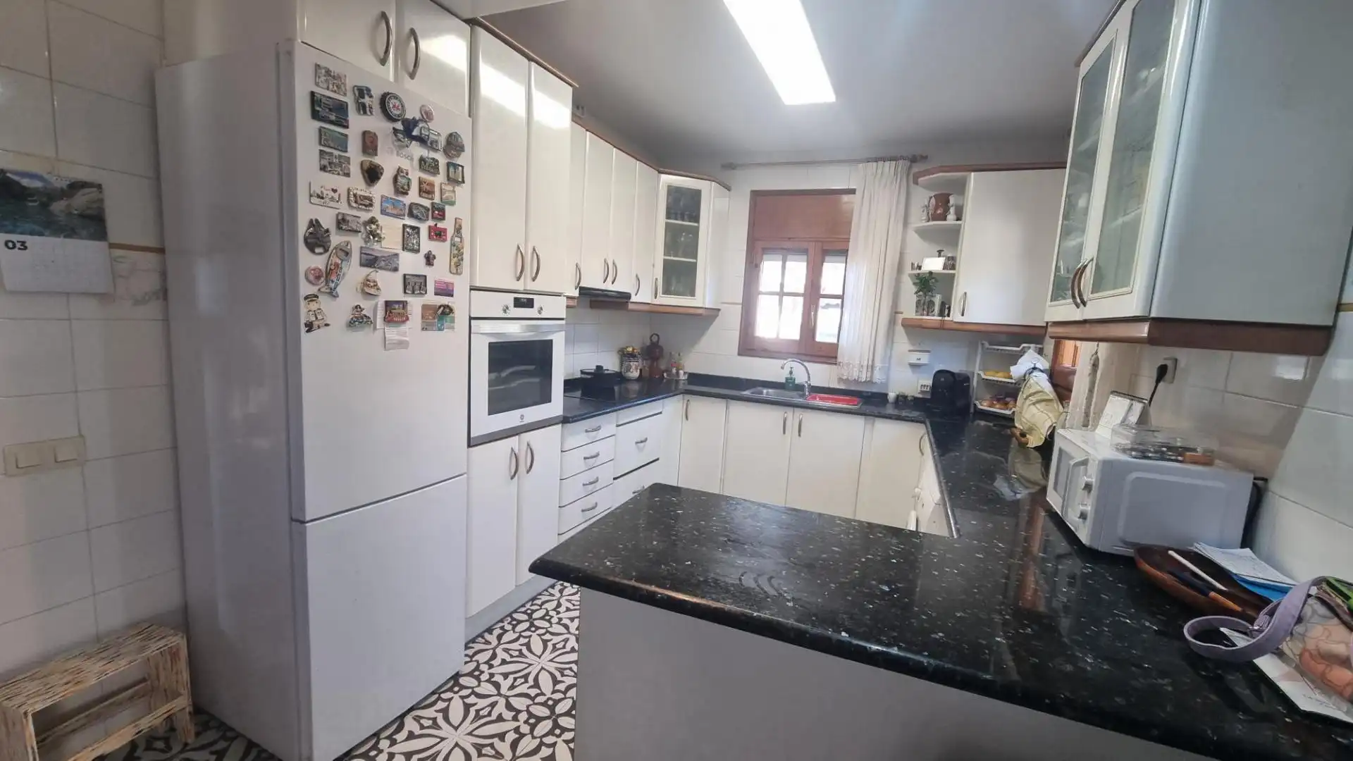 Chalet con terraza en venta en Bellvei, imagen 2
