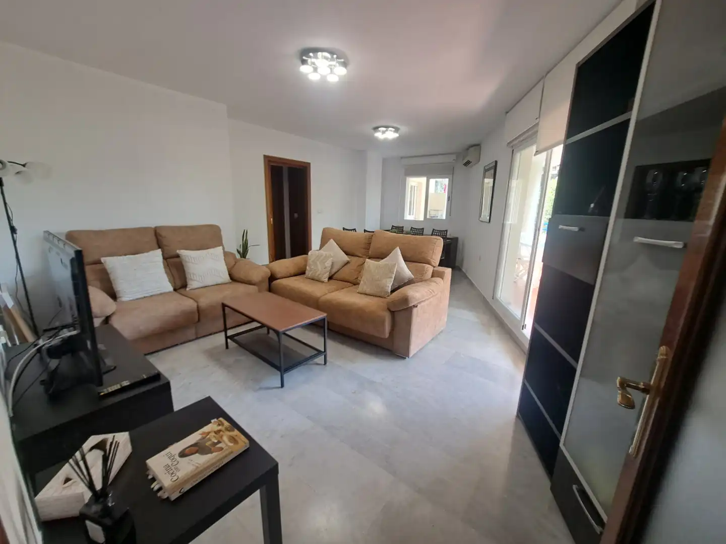 Living room of Flat for rent in Marbella  with Air Conditioner, Heating and Terrace
