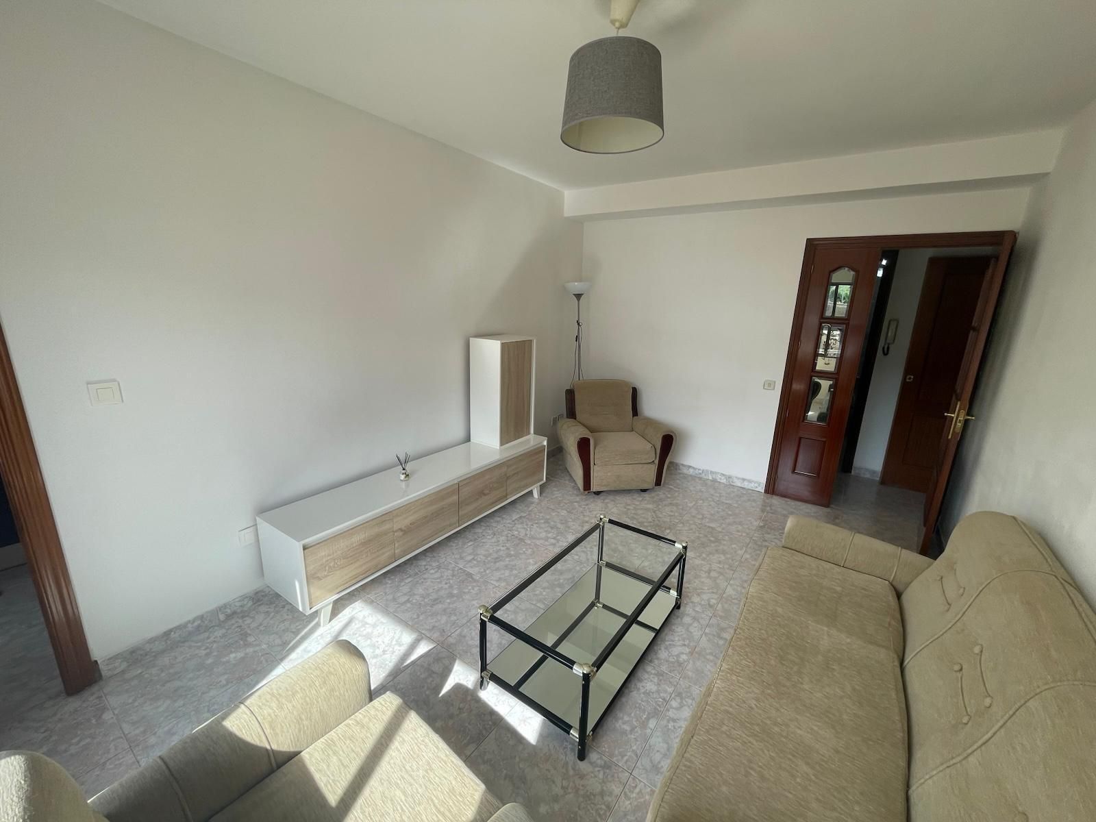 Sala d'estar de Pis en venda en Montánchez amb Traster