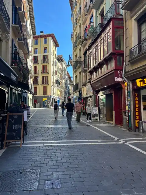 Vista exterior de Piso de alquiler en  Pamplona / Iruña con Calefacción, Parquet y Amueblado