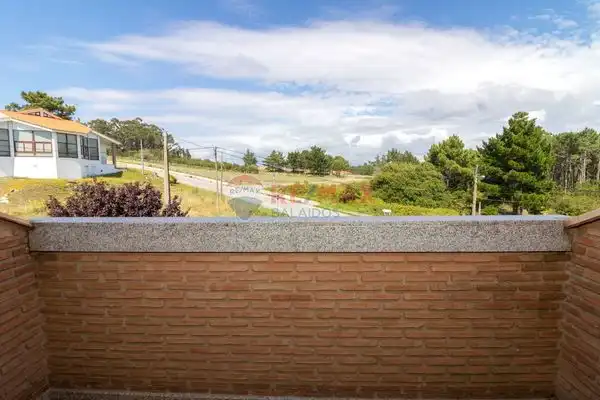 Terrassa de Casa o xalet en venda en A Guarda   amb Calefacció, Jardí privat i Parquet
