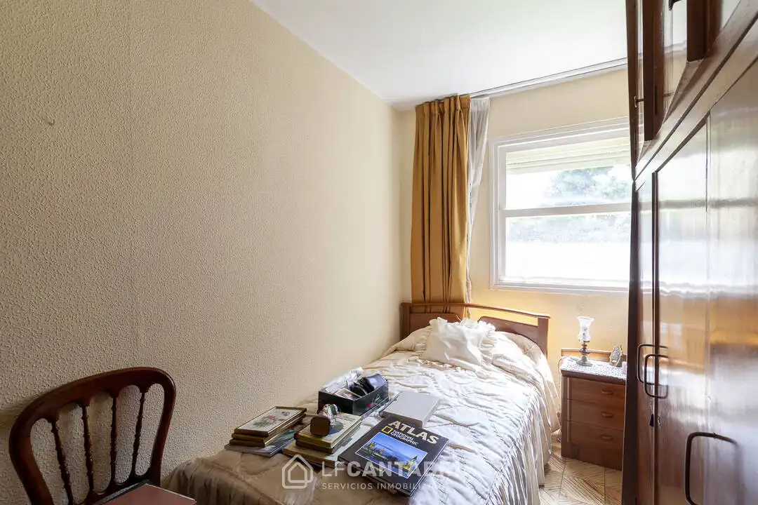 Schlafzimmer von Wohnung zum Verkauf in Santander