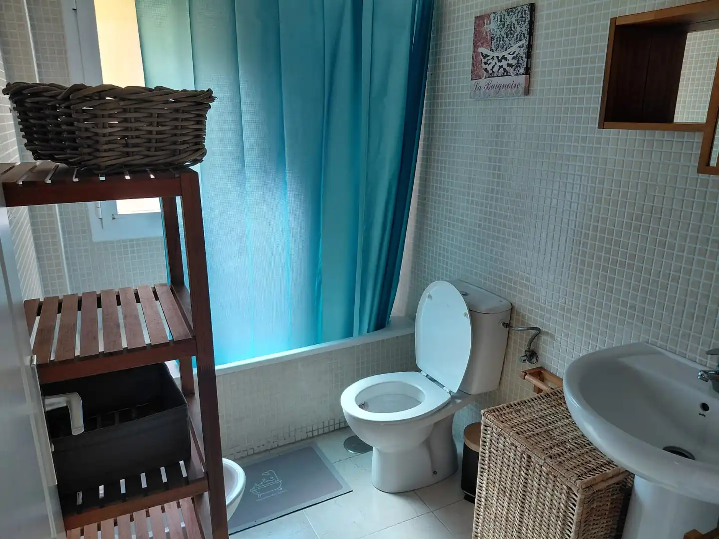 Baño de Apartamento de alquiler en Candelaria con Amueblado, Horno y Lavadora