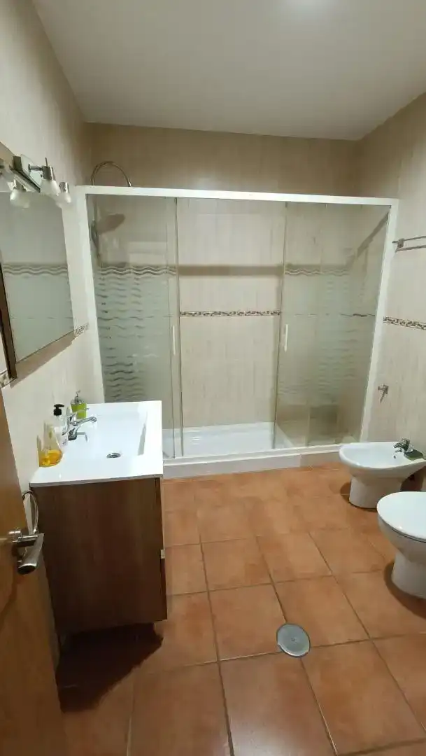 Bany de Casa adosada en venda en Fresneda de la Sierra amb Moblat