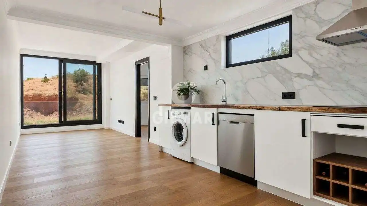 Kitchen of Flat for sale in Fuengirola  with Heating, Private garden and Storage room