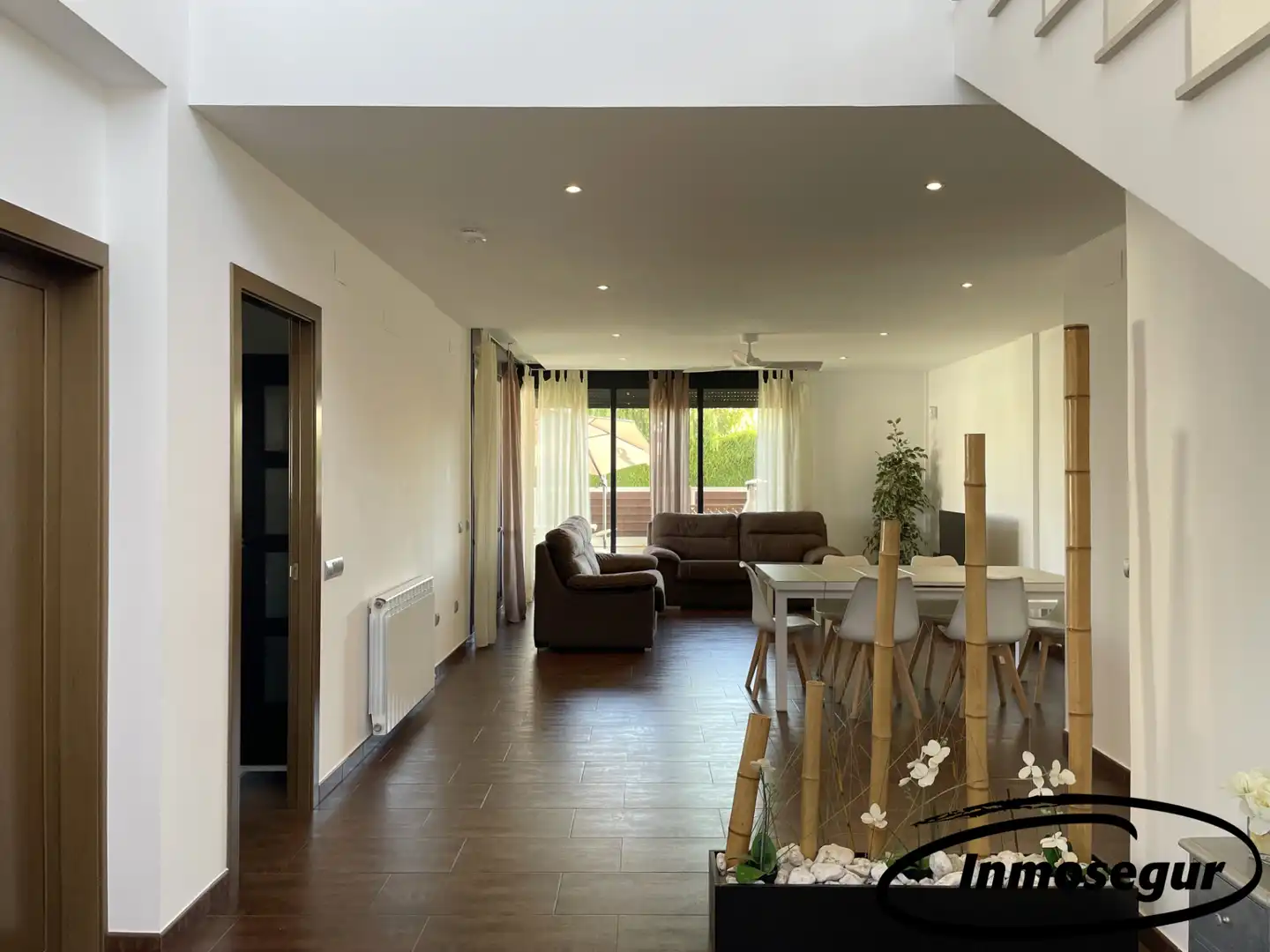 Detached house with terrace for sale in Carrer Lluís Domènech I Montaner 13, imagen 3