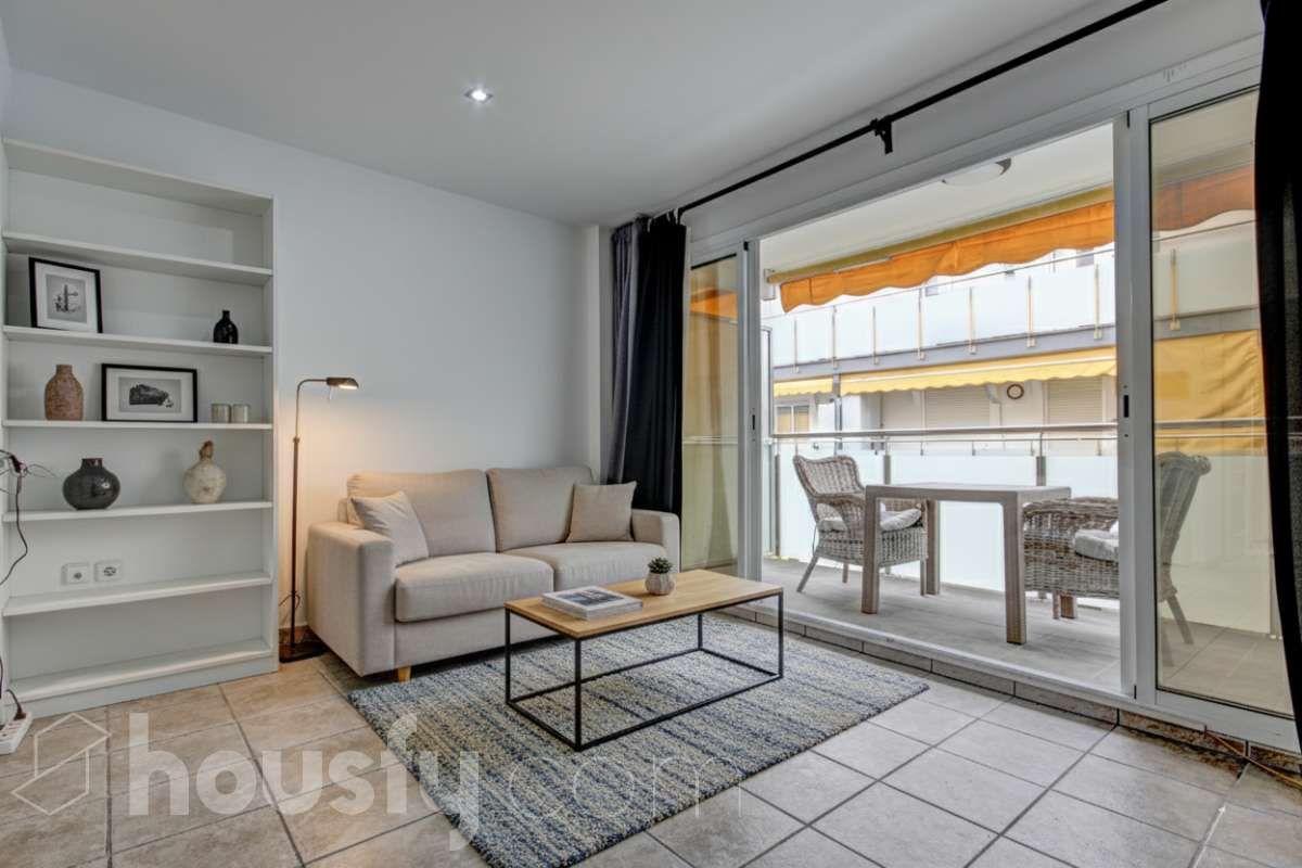 Terraza de Piso en venta en Castelldefels con Calefacción, Terraza y Amueblado