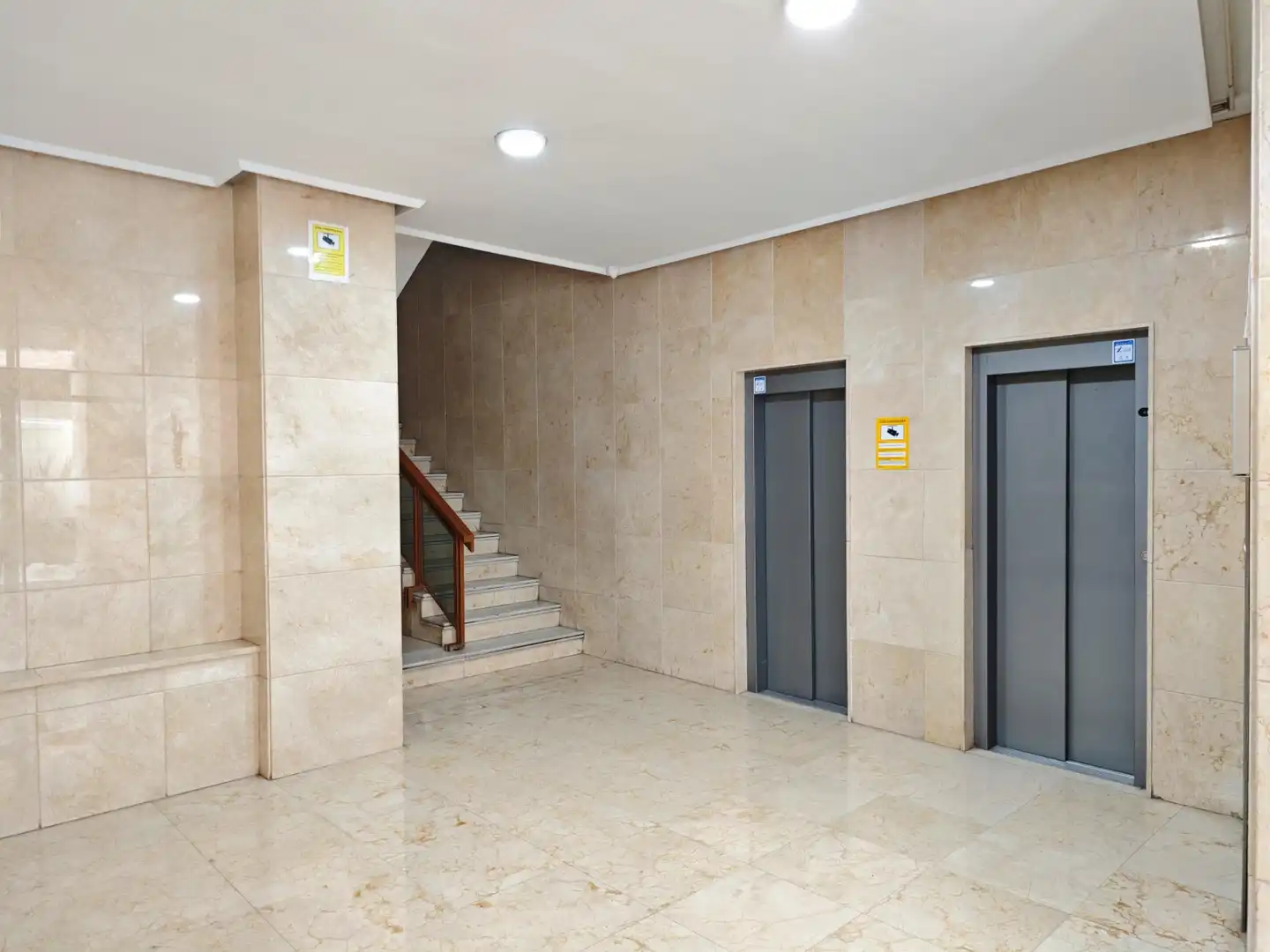 Estudio en venta en Almería con Aire acondicionado, Calefacción y Terraza