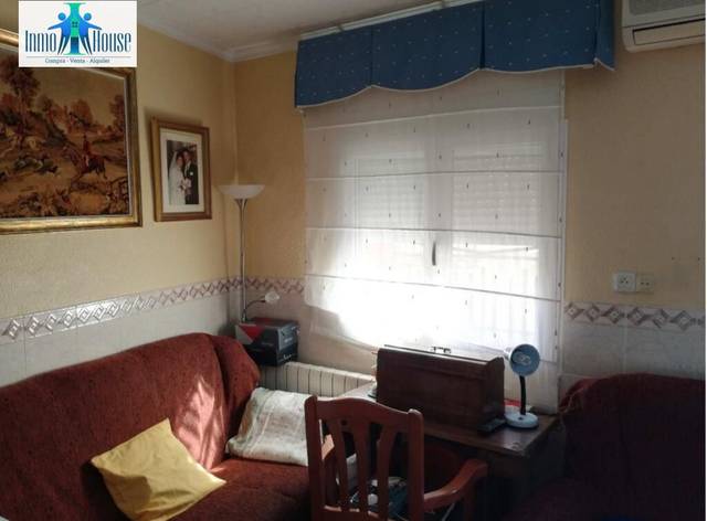 Casa-chalet en Venta en Fuentealbilla