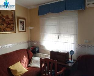 Dormitori de Casa o xalet en venda en Fuentealbilla amb Aire condicionat i Terrassa