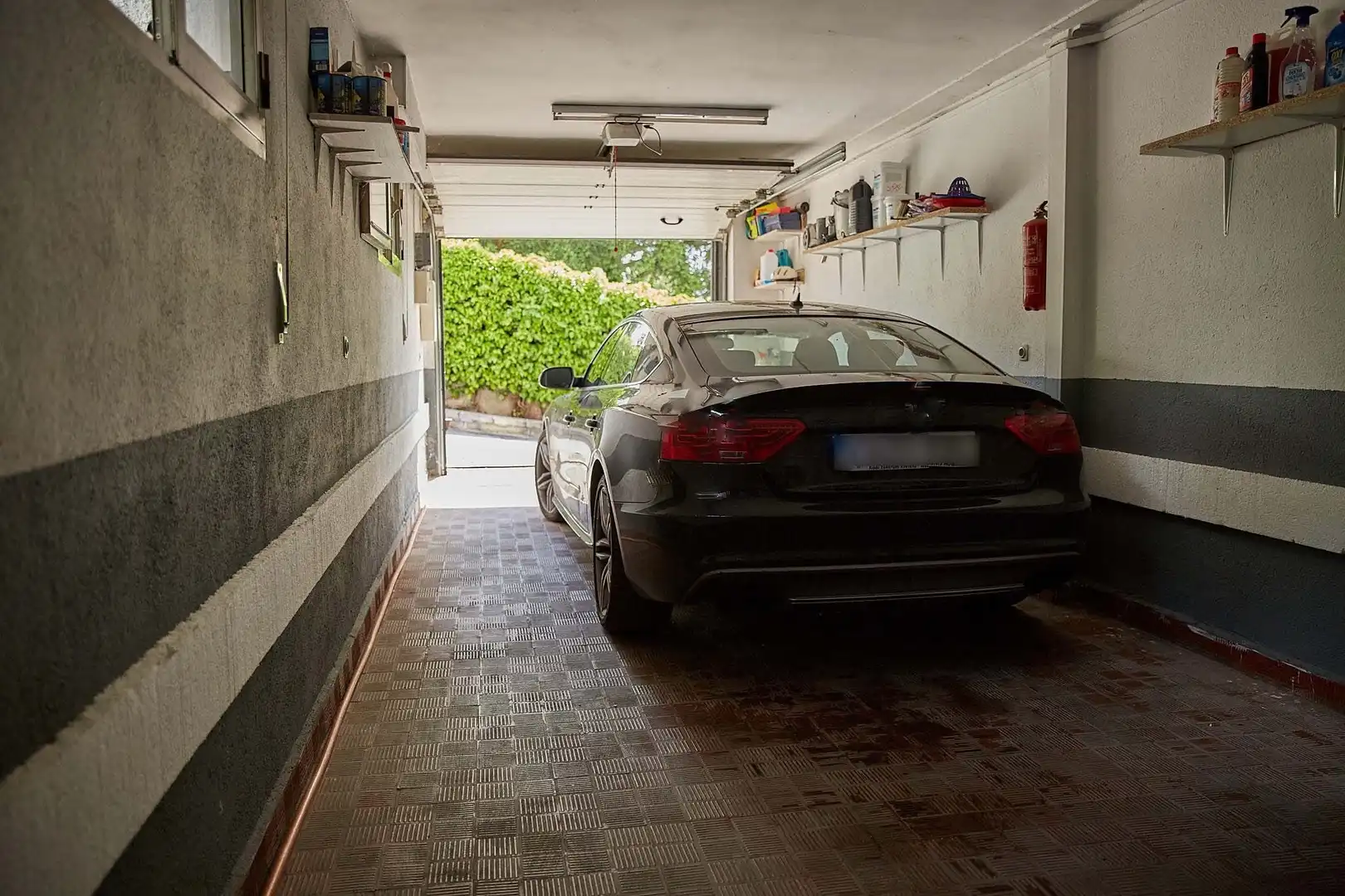Parking of Houses for sale in Miraflores de la Sierra  with Air Conditioner, Heating and Private garden