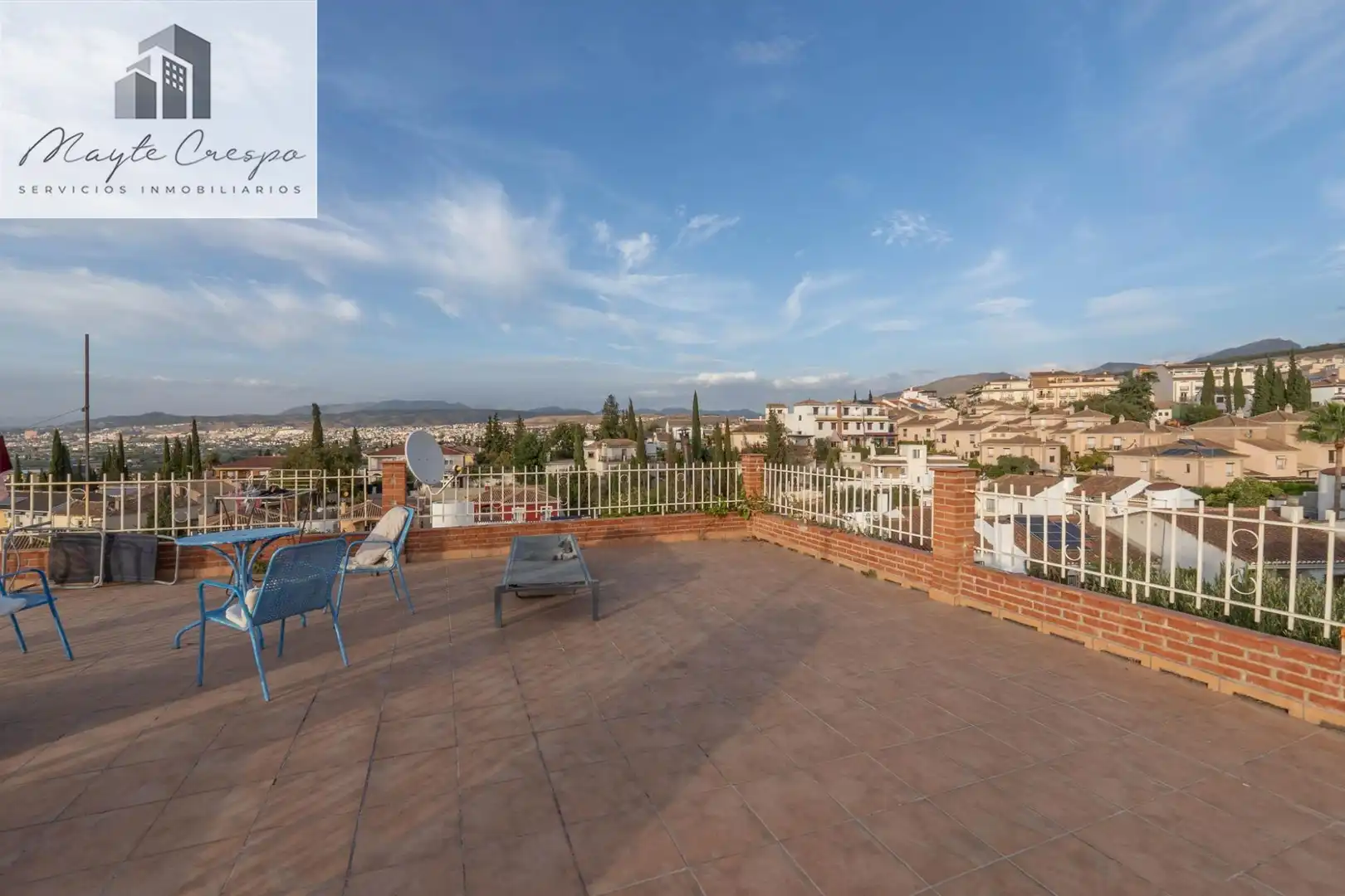 Terrassa de Casa o xalet en venda en La Zubia amb Calefacció, Jardí privat i Terrassa