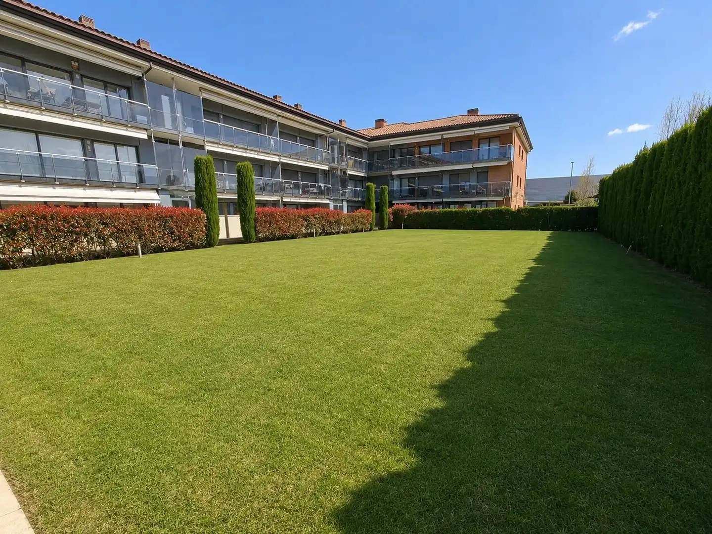 Vista exterior de Àtic en venda en Calonge i Sant Antoni amb Calefacció, Jardí privat i Terrassa